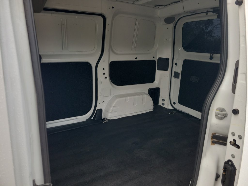 Used 2020 Nissan NV200 SV w/ Back Door Glass Package FWD image 9