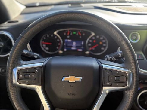 Used 2022 Chevrolet Blazer LT image 9