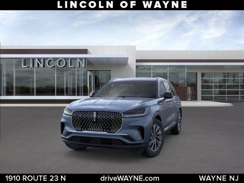 New 2026 Lincoln Aviator AWD image 2