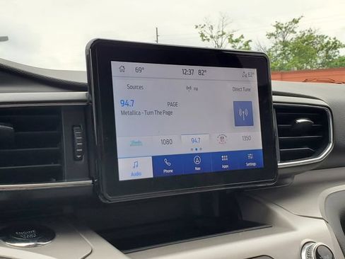 Used 2023 Ford Explorer XLT w/ Equipment Group 202A AWD/4WD image 21