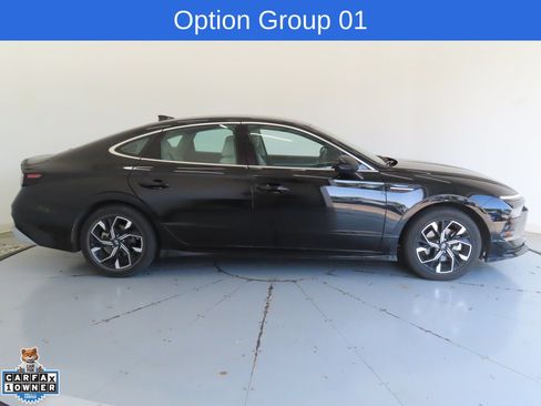 Used 2025 Hyundai Sonata SEL FWD image 2