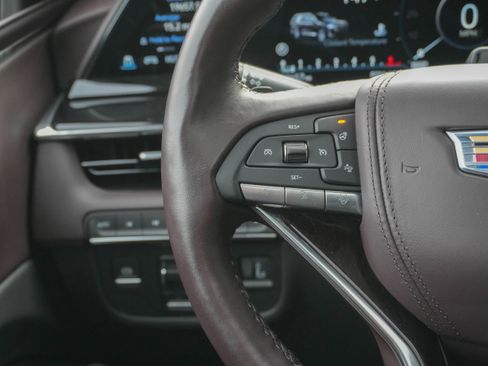 Used 2024 Cadillac Escalade Sport Platinum image 17