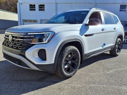 New 2026 Volkswagen Atlas Peak Edition