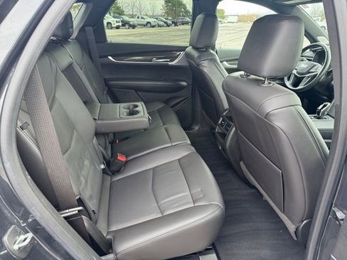 Certified 2023 Cadillac XT5 Sportv AWD/4WD image 18