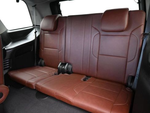 Used 2019 Chevrolet Tahoe Premier w/ Premier Plus Edition RWD image 36