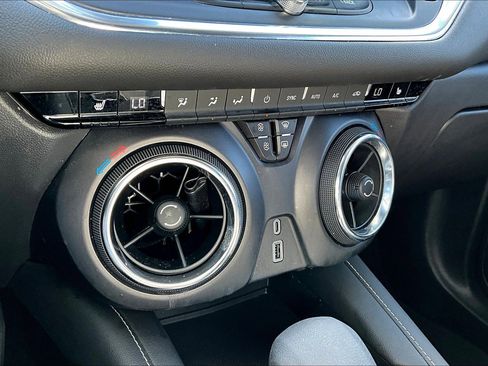 Certified 2026 Chevrolet Blazer LT FWD image 24