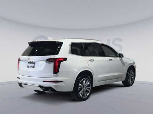 Used 2025 Cadillac XT6 Premium Luxury w/ LPO, Floor Liner Package AWD/4WD image 11