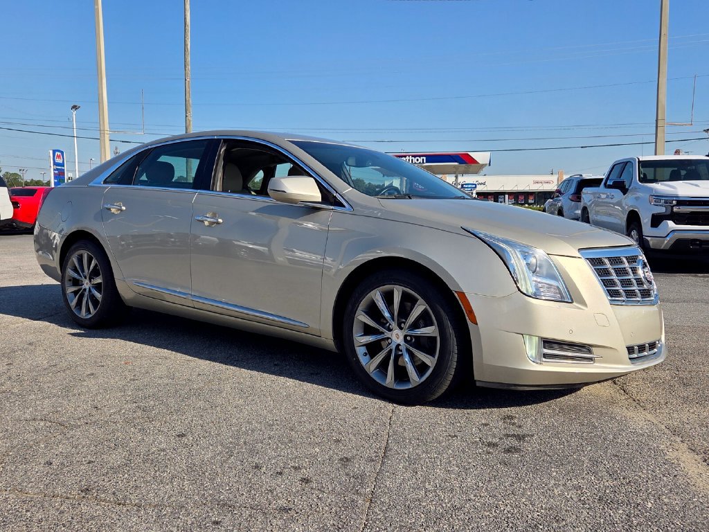 Used 2013 Cadillac XTS Luxury FWD image 15