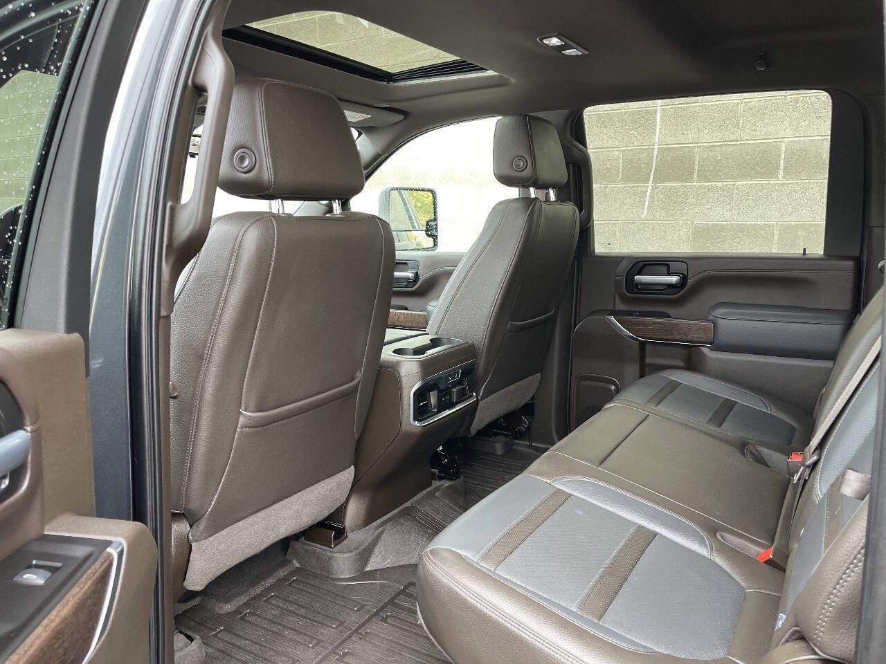 Used 2021 GMC Sierra 2500 Denali w/ Denali Ultimate Package AWD/4WD image 22