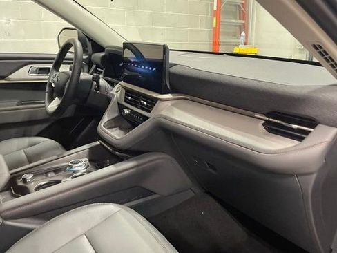 New 2026 Ford Explorer Active AWD/4WD image 21