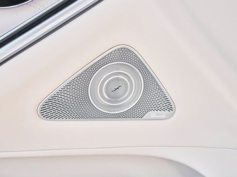 Used 2025 Mercedes-Benz Maybach S 680 4MATIC image 38