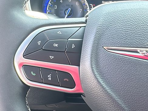 New 2026 Chrysler Pacifica Select image 21