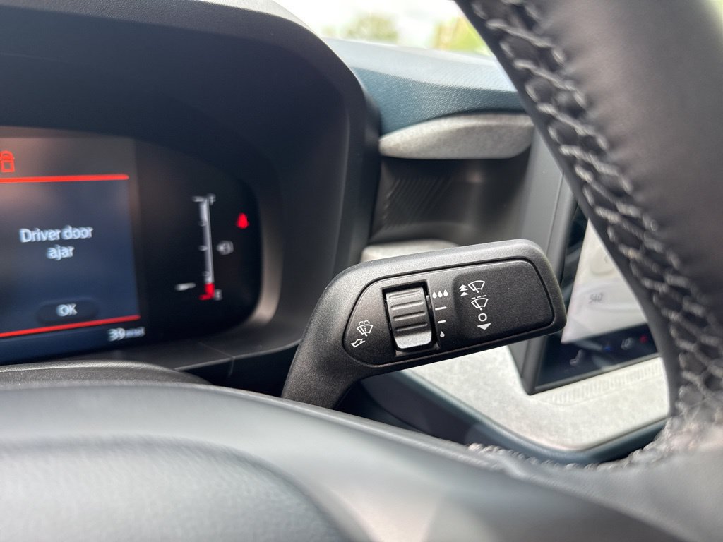 New 2025 Ford Maverick XLT w/ XLT Luxury Package FWD image 21