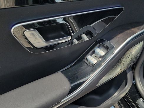 Used 2023 Mercedes-Benz S 500 4MATIC image 9