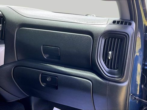 Used 2020 Chevrolet Silverado 1500 Custom w/ Custom Value Package RWD image 16