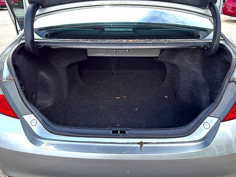 Used 2016 Toyota Camry SE FWD image 9