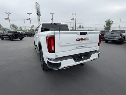 Used 2025 GMC Sierra 1500 AT4 w/ AT4 Premium Package AWD/4WD image 7