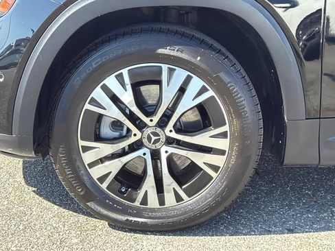 Used 2024 Mercedes-Benz GLB 250 image 18