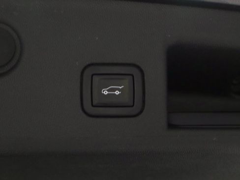 Used 2022 Chevrolet Equinox LT image 19