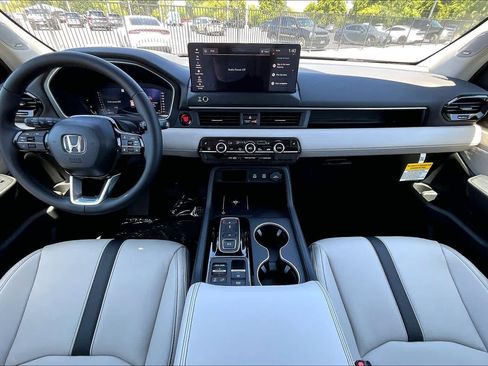 New 2026 Honda Pilot image 5