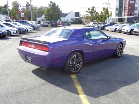 Used 2013 Dodge Challenger SRT8 Core image 12