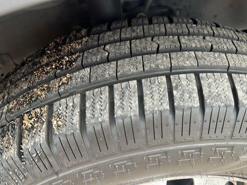 Used 2015 Ford Transit 250 130 Low Roof image 25