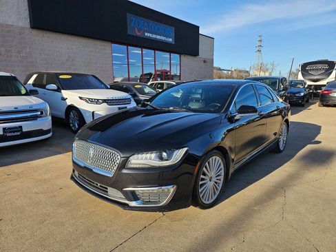 Used 2017 Lincoln MKZ Reserve image 1