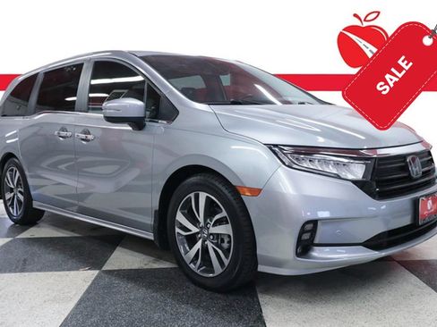 Used 2023 Honda Odyssey Touring image 1