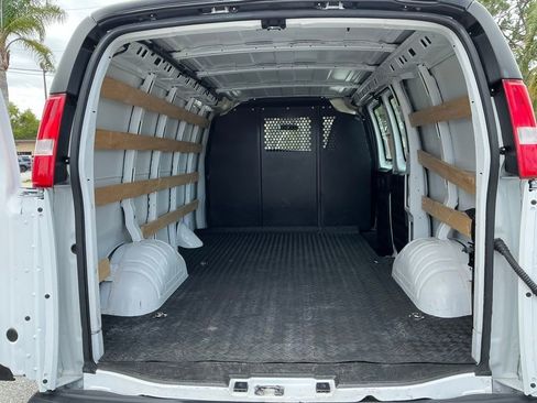 Used 2024 GMC Savana 2500 Work Van w/ Driver Convenience Package image 22