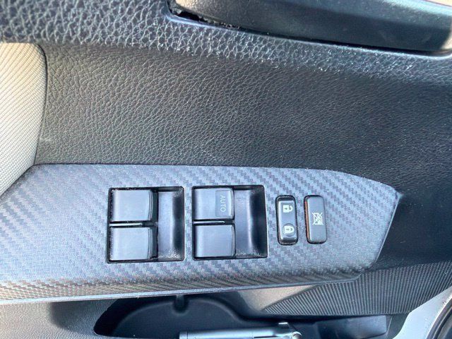 Used 2015 Toyota RAV4 LE AWD/4WD image 8