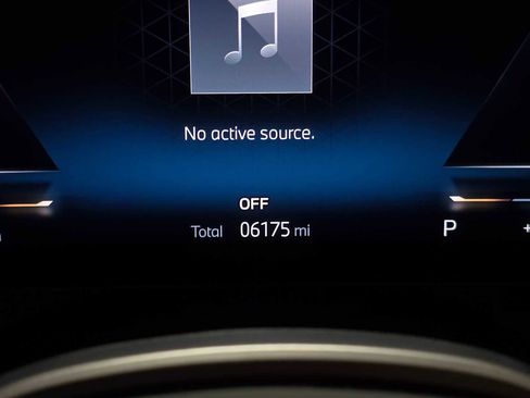 Used 2024 BMW i5 eDrive40i w/ Premium Package image 27