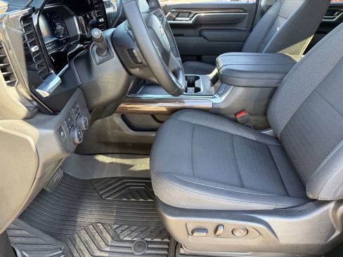 Certified 2025 Chevrolet Silverado 3500 LT w/ Safety Package AWD/4WD image 20