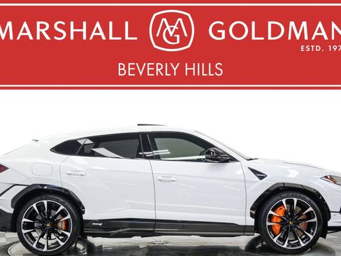 Used 2023 Lamborghini Urus S AWD/4WD image 1