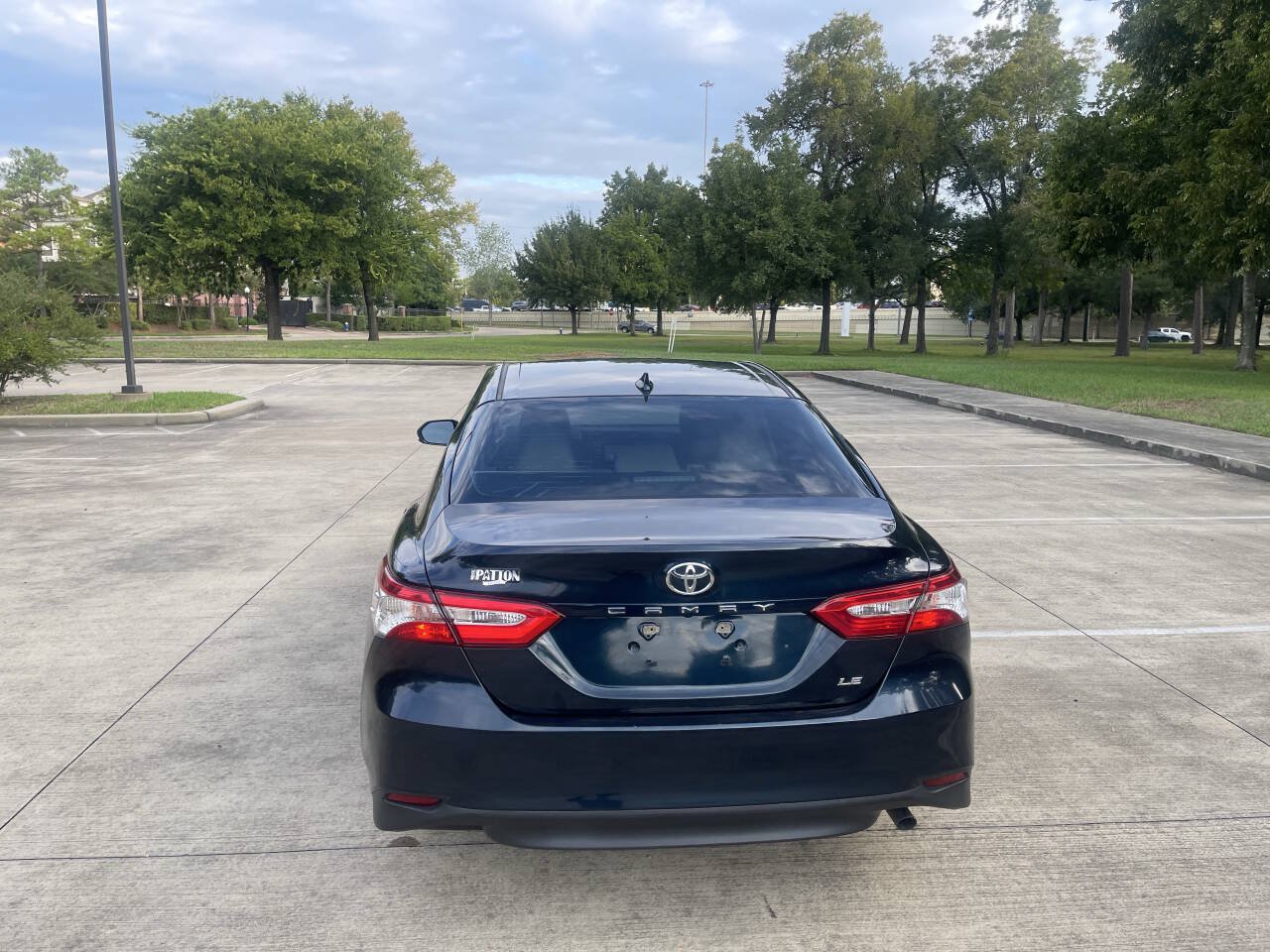 Used 2020 Toyota Camry LE FWD image 8