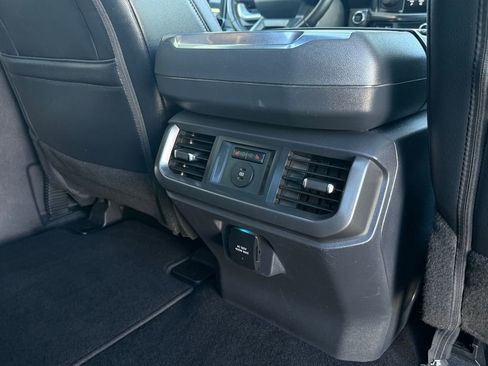 Used 2025 Ford F150 Lariat w/ Equipment Group 502A High AWD/4WD image 27