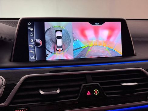 Used 2017 BMW 750i xDrive image 33