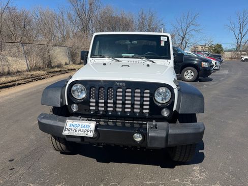 Used 2016 Jeep Wrangler Sport image 2