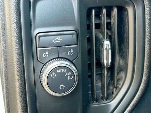 Used 2024 GMC Sierra 3500 Pro w/ Fleet Convenience Package RWD image 11