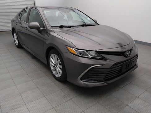 Used 2023 Toyota Camry LE image 13