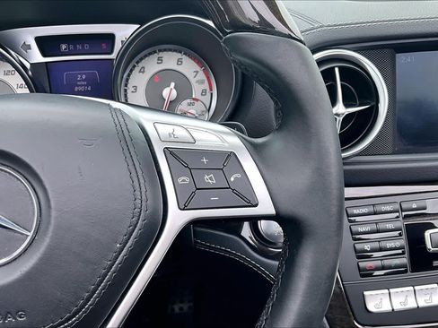 Used 2015 Mercedes-Benz SL 550 image 22
