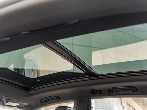 New 2026 Porsche Macan 4 Electric image 26