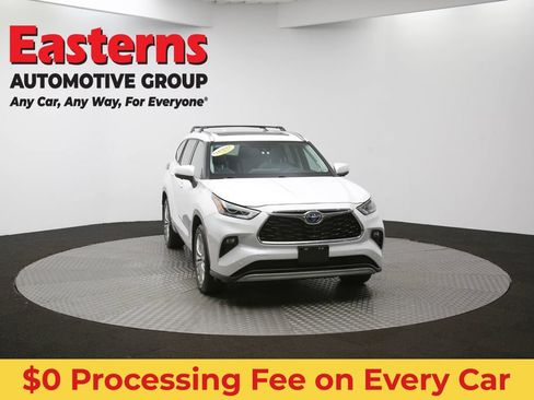 Used 2024 Toyota Highlander Platinum AWD/4WD image 57