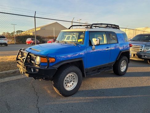 Used 2008 Toyota FJ Cruiser 4WD image 3