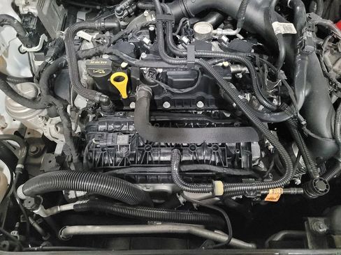 Used 2020 Ford Fusion SE image 30