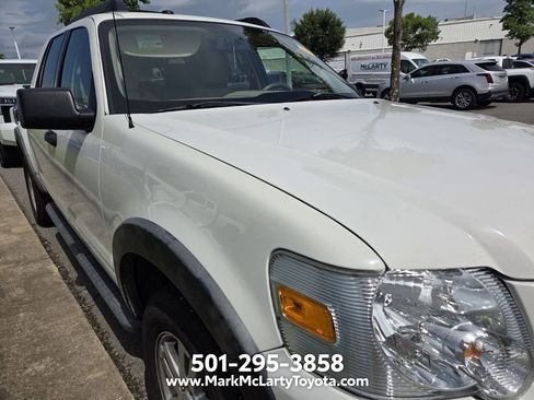 Used 2010 Ford Explorer Sport Trac XLT RWD image 4