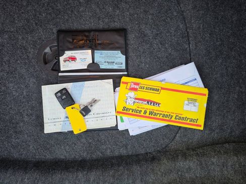 Used 1996 Chevrolet Lumina LS FWD image 12
