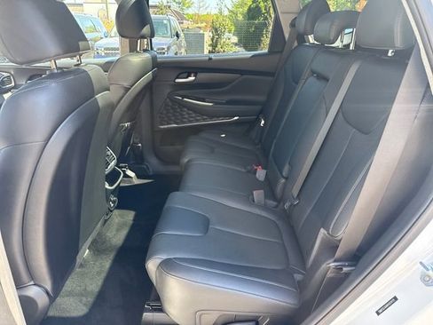 Used 2019 Hyundai Santa Fe AWD image 25