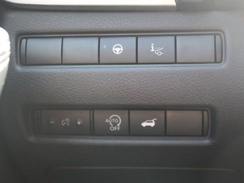 Used 2023 Nissan Rogue Platinum w/ Platinum Premium Package AWD/4WD image 16