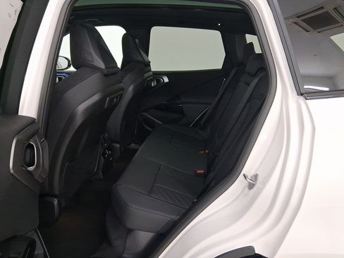 New 2026 BMW X3 xDrive30 w/ Premium Package image 12