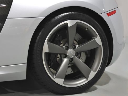 Used 2011 Audi R8 V10 AWD/4WD image 45